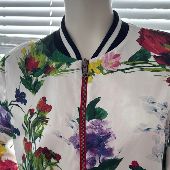 Alice and Olivia reversible silk bomber jacket. Silk. Size L - Picture 2 of 6
